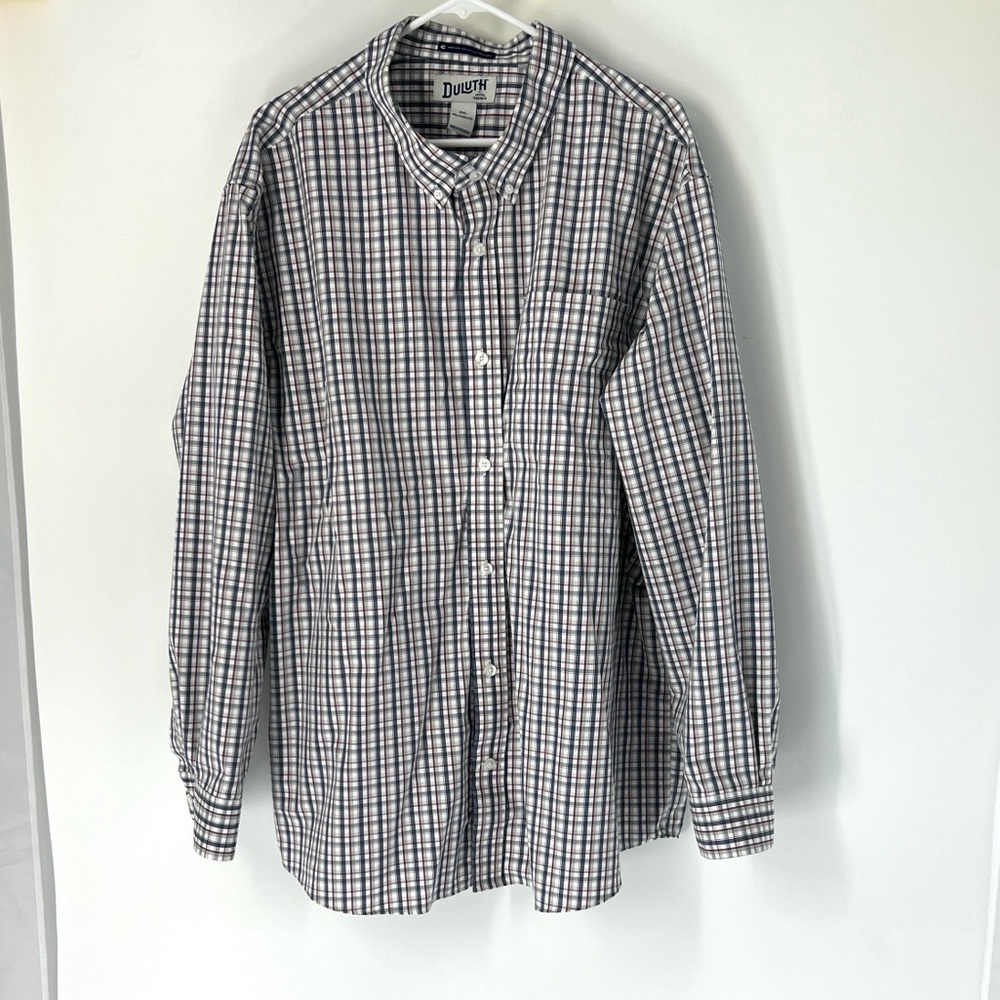 Magna Ready Duluth Trading Co Blue and White Plaid Casual Button Down Shirt
